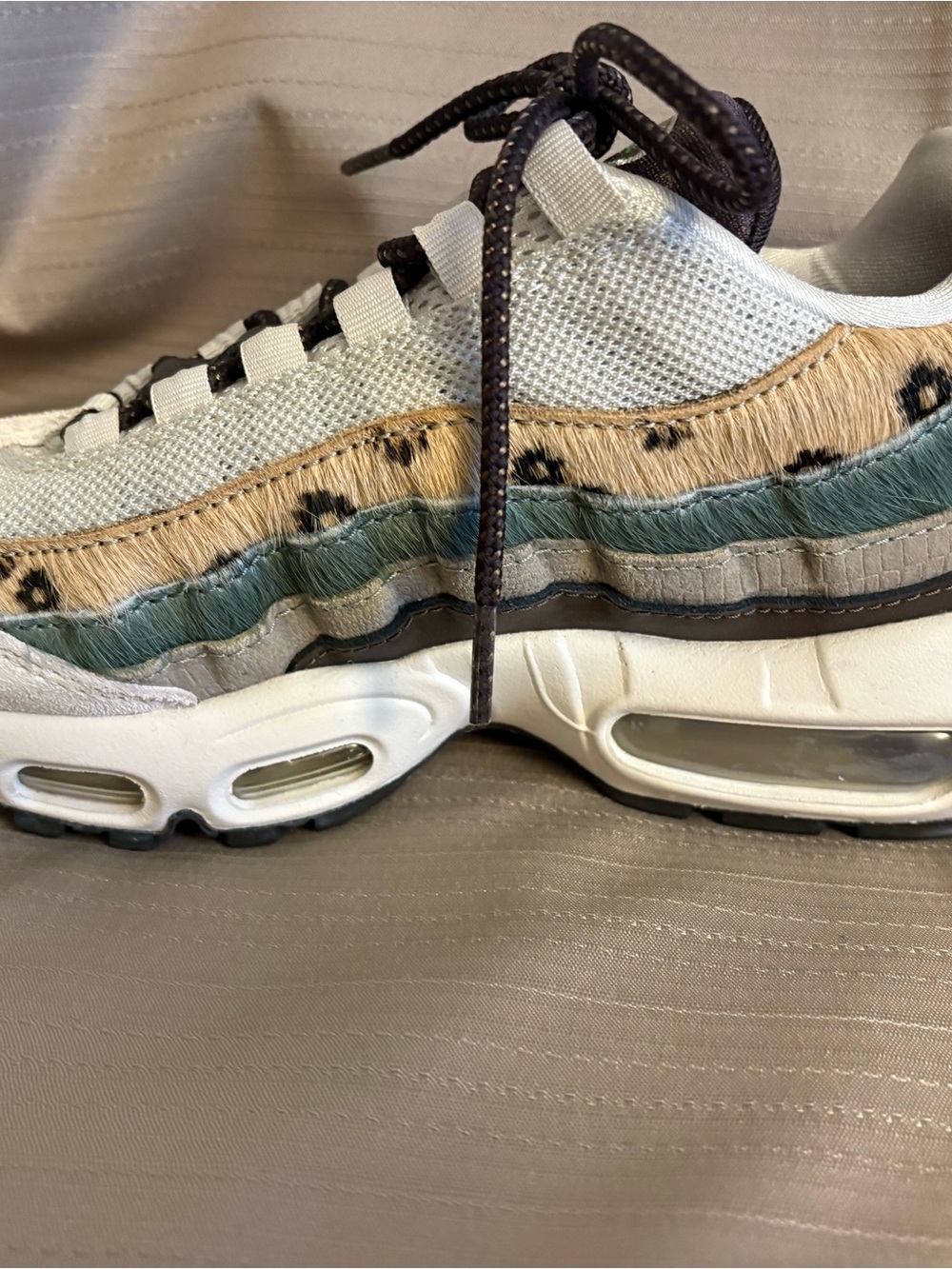 Nike Women’s Air Max 95 Sunflower and Leopard - Picture 6 of 10